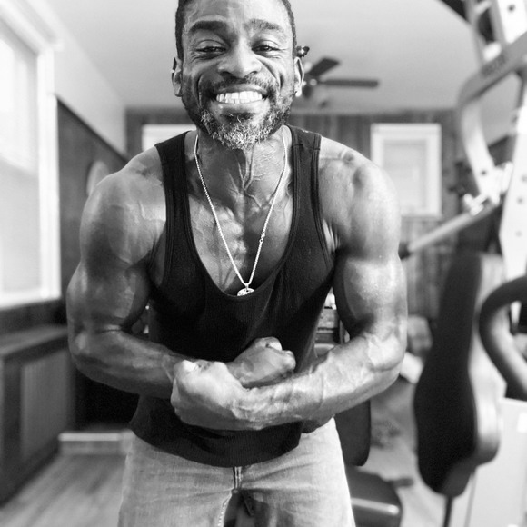 Meet your Posher, Lashawn - Picture 1 of 1